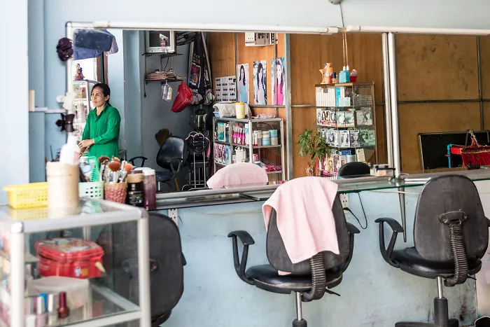 The Street Barbers Of Cambodia