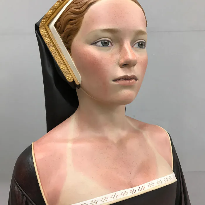 What If Renaissance Sculptures "Behaved" In A Modern Way