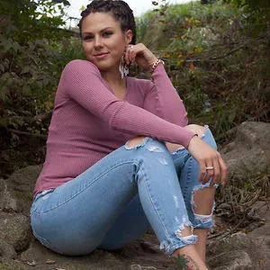 Jade Hollis