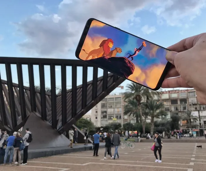 I Bring Everyday Objects To Life With My Smartphone