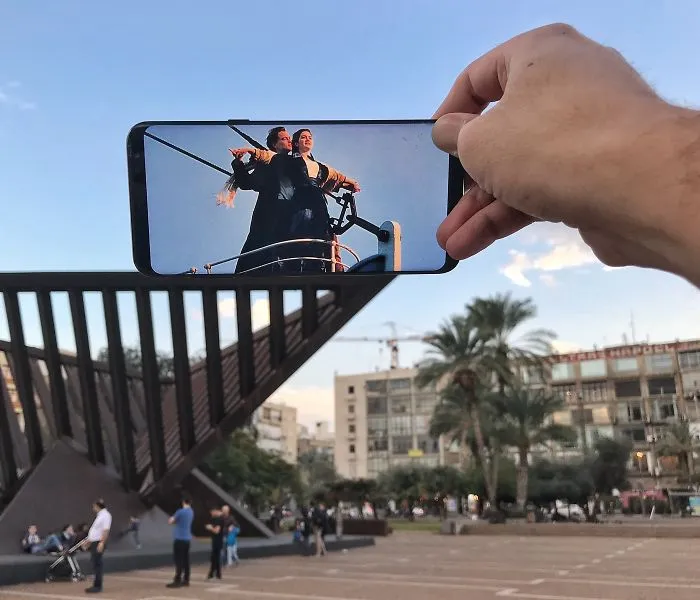 I Bring Everyday Objects To Life With My Smartphone