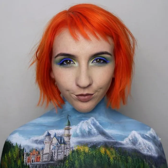 Makeup Artist Creates Incredible Drawings Using Her Own Body As Canvas