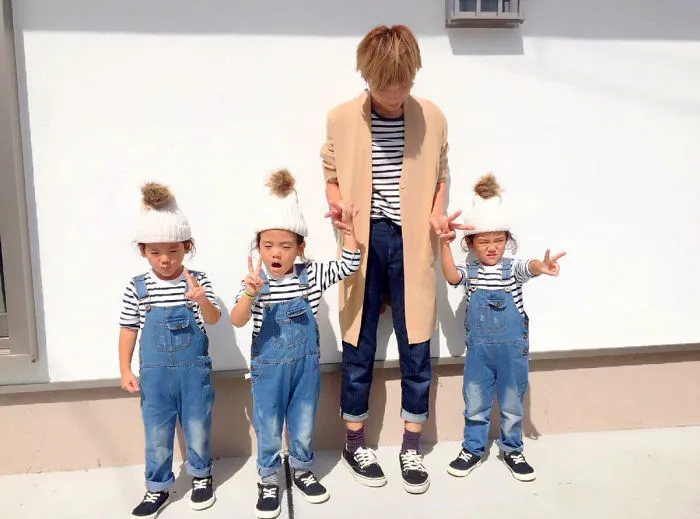 Japanese Mom Captures Her Life With Her Twins And Triplets And It's Just Too Adorable