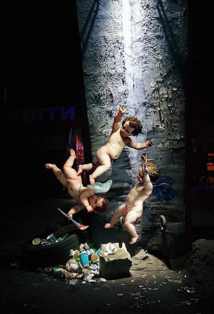 Artist Inserts People From Classical Paintings Into Today’s World, And The Result Is Surprisingly Good