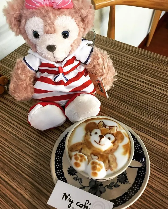 Coffee Artist Creates Impressive 3D Latte Art And It's Too Cute To Drink