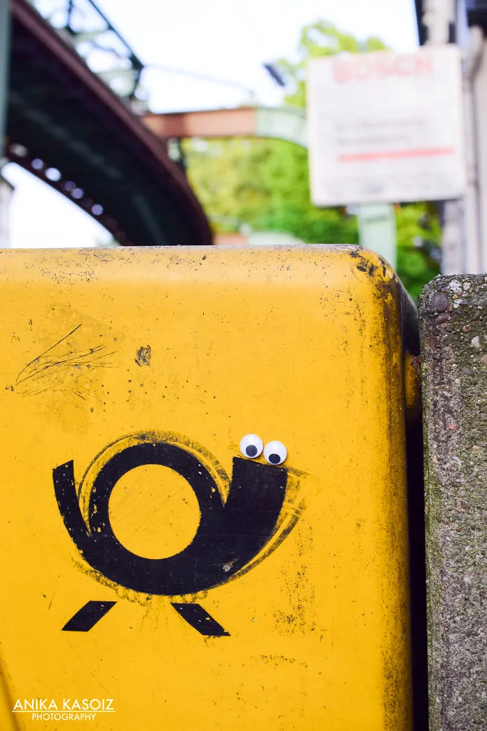 Post Logo Turns Into A Slug