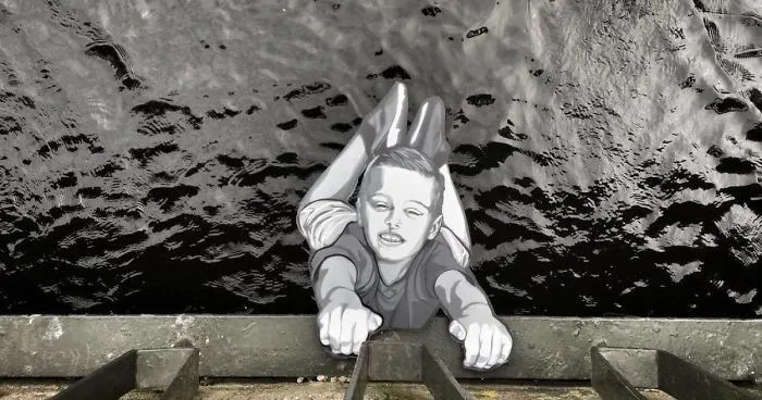 Artist Leaves Tiny Wooden Figures Around The City For People To Find