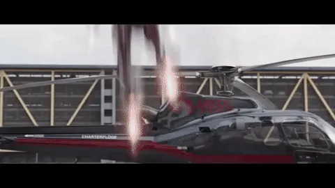 En Civil War, la armadura de War Machine es más pesada que la de Iron Man, así que hacen que la cámara tiemble más cuando aterriza