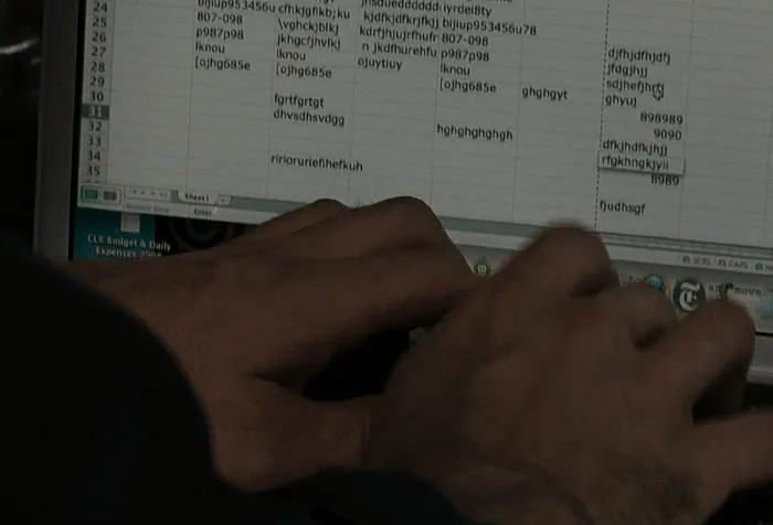 En Unthinkable ves a alguien intentando desactivar una bomba nuclear con Excel