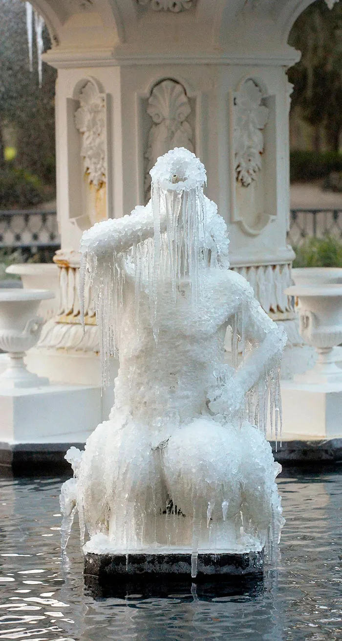 Carámbanos en la fuente de Forsyth Park