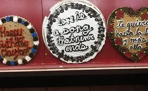 35 Valentine’s Design Fails That Probably Shouldn’t Have Been Approved