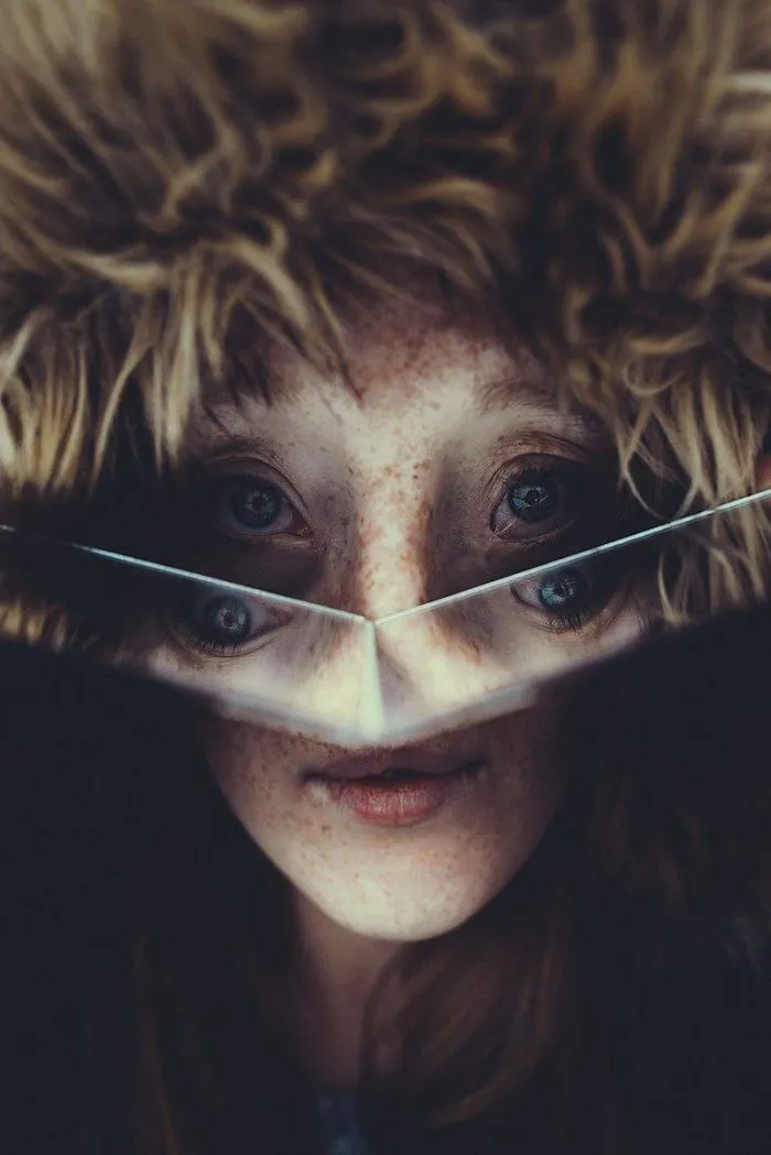 Esta chica de 26 años nacida con un raro defecto facial rompe los estándares de belleza con su carrera de modelo