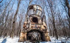 I Met Giant Machine Monsters In The Woods