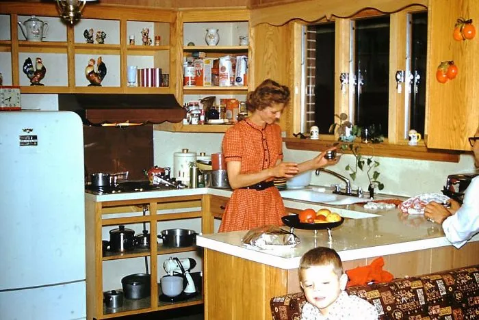 Mujer en la cocina
