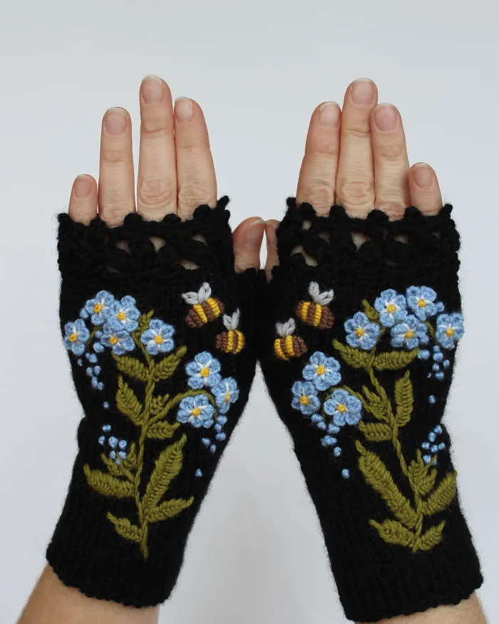 I Make Embroidered Mittens And Gloves That Will Keep Your Hands Warm