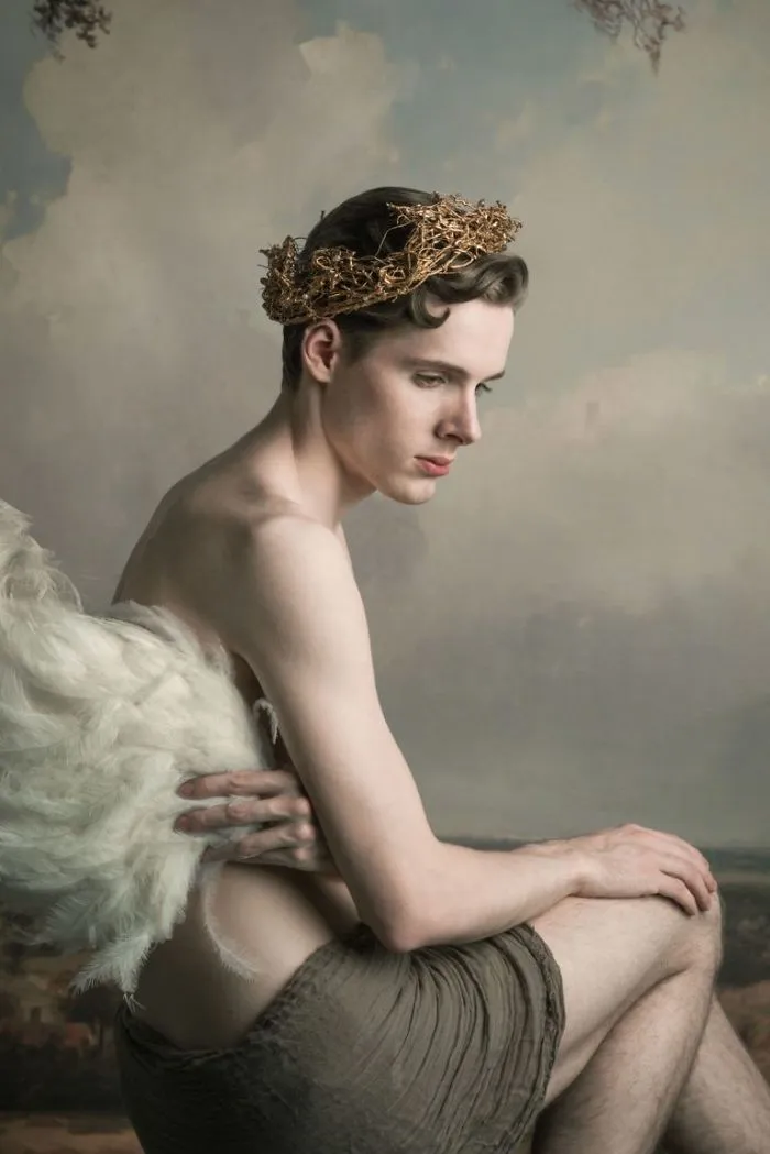 These 35 Photos By A Dutch Artist Look Like Classical Paintings Brought To Life