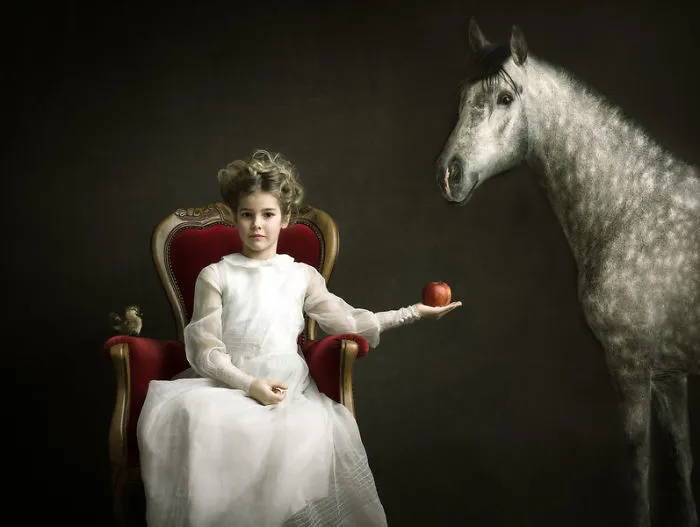 These 35 Photos By A Dutch Artist Look Like Classical Paintings Brought To Life