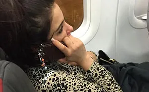 'Modern Family' Director Live-Tweeted Story Of The Plane Passenger From Hell, And It's Too Funny