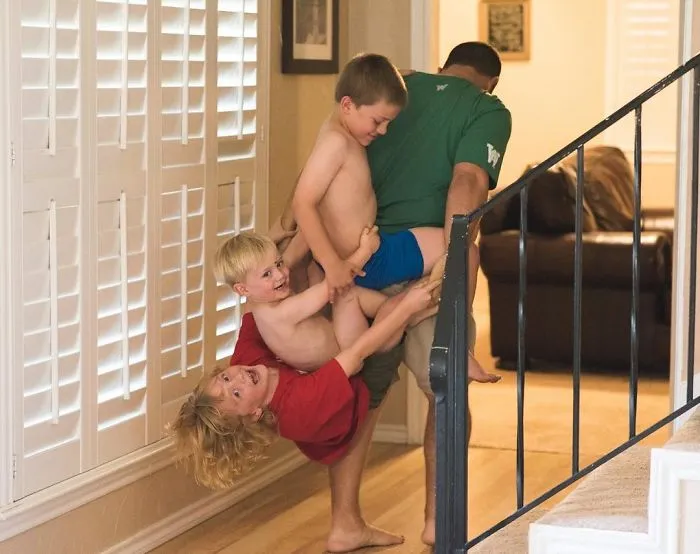 20+ Fotos que revelan cómo es criar a 3 niños