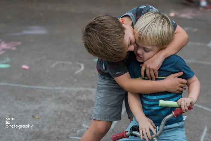 20+ Fotos que revelan cómo es criar a 3 niños