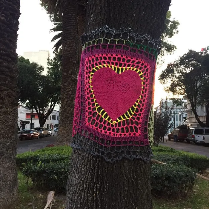 Yarnbombing Hugs In Mexico City After September Earthquake