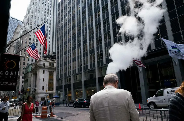 50 Incredibly Lucky Shots By Probably The Best Street Photographer In The World
