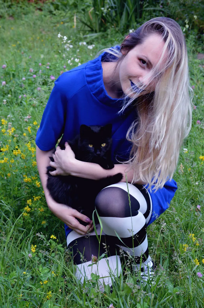 "Alice In Wonderland" Themed Photos