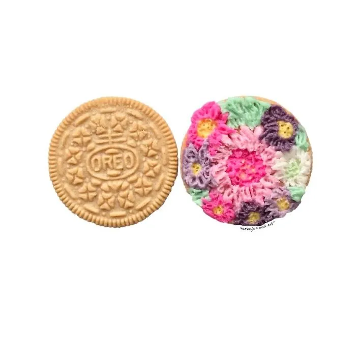 Artist Makes Art With Oreo Fillings And The Result Is "Delicious"