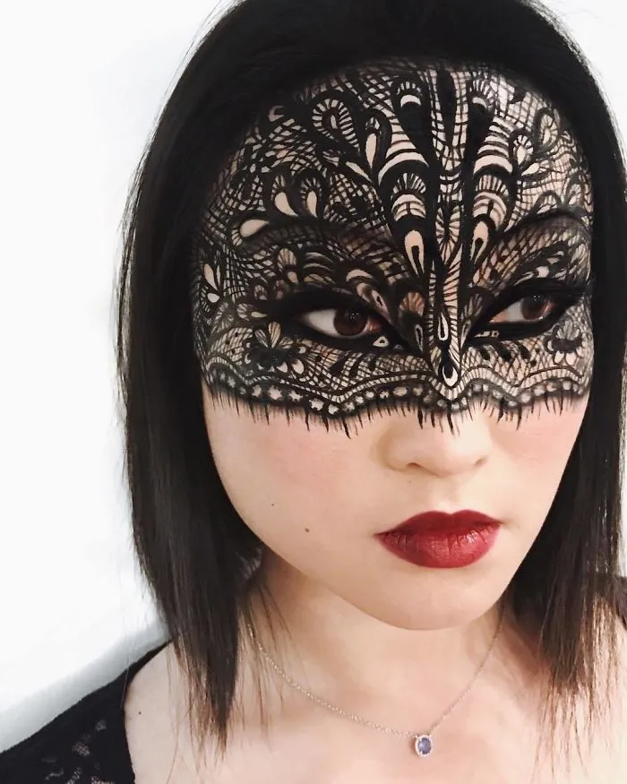 Woman Gives Up Teaching To Create Optical Illusions With Makeup, And It’s Messing With Our Minds (New Pics)