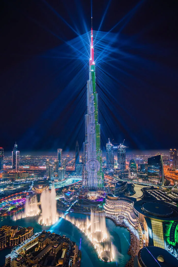 Dubai’s World Record Laser Show In Pictures