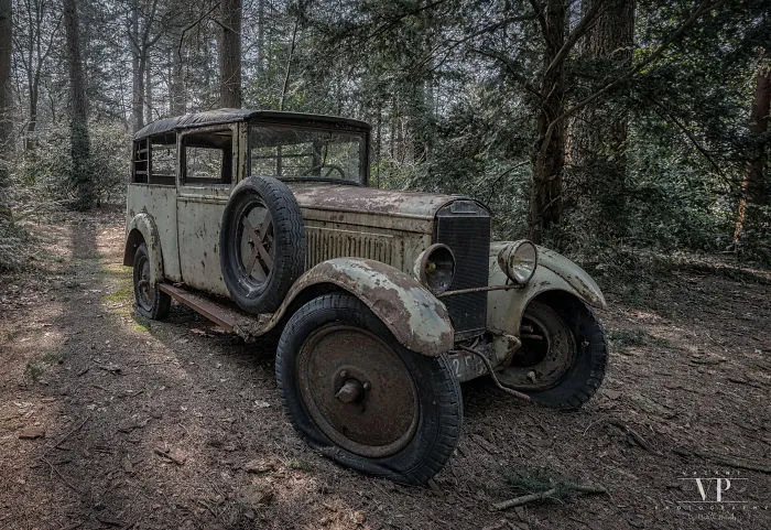 I Photograph Abandoned Stuff
