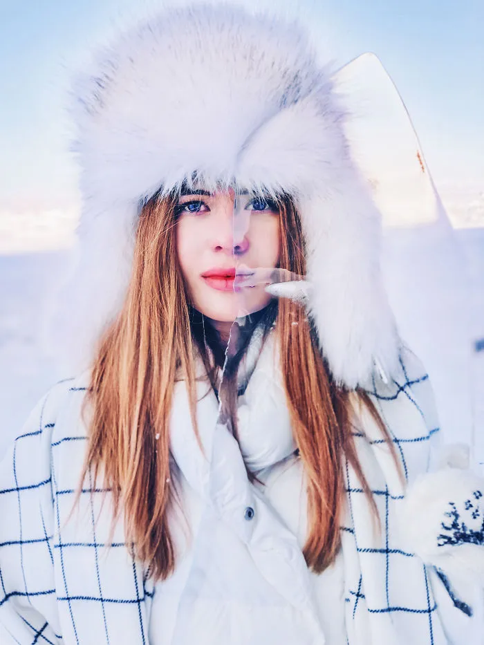 I Walked On Frozen Baikal, The Deepest And Oldest Lake On Earth To Capture Its Otherworldly Beauty Again