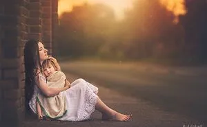 I Asked These Mothers If I Could Photograph Them, And Here's What I Captured (25 Pics)