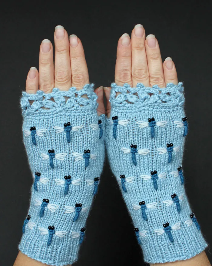 I Make Embroidered Mittens And Gloves That Will Keep Your Hands Warm