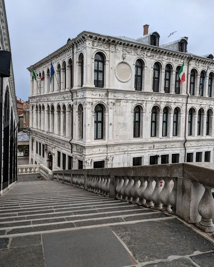 I Photographed The Unimaginable -
 Completely Empty Venice
