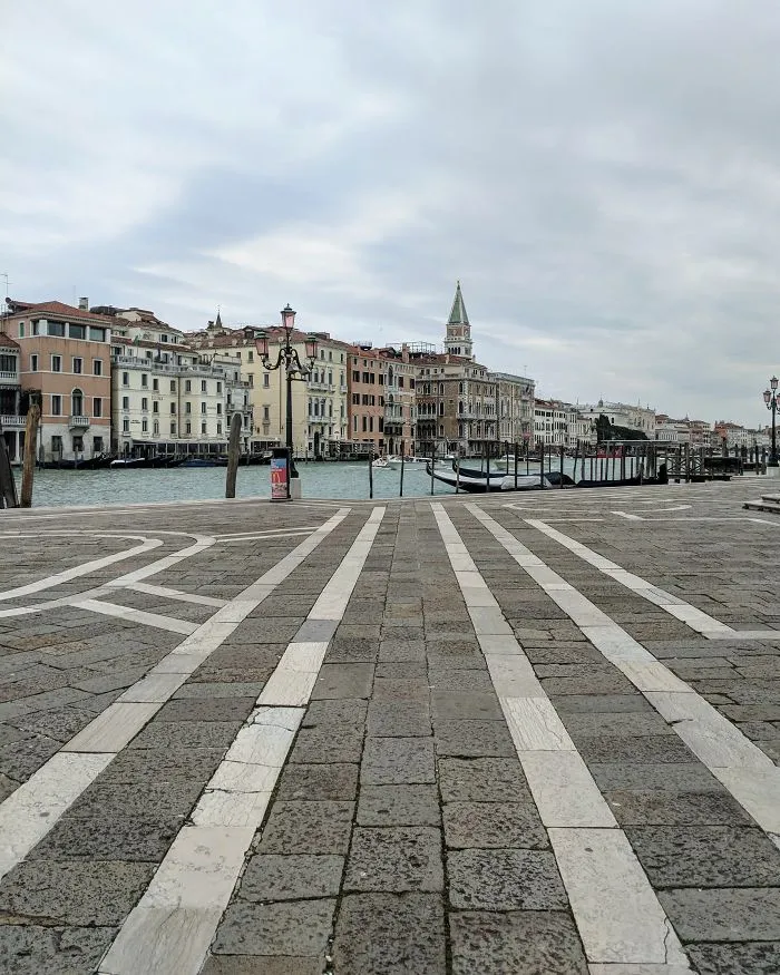 I Photographed The Unimaginable -
 Completely Empty Venice