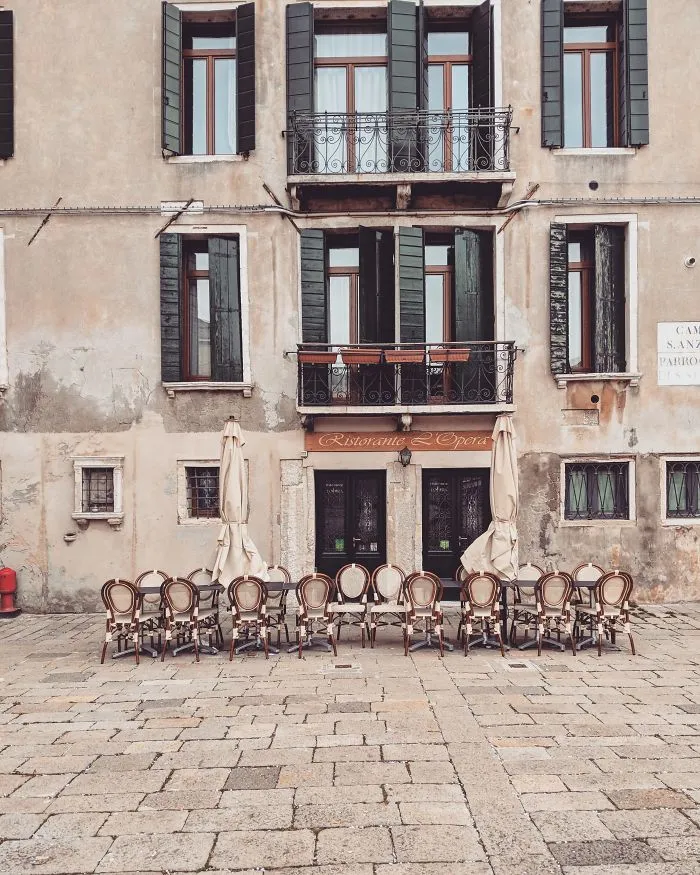 I Photographed The Unimaginable -
 Completely Empty Venice