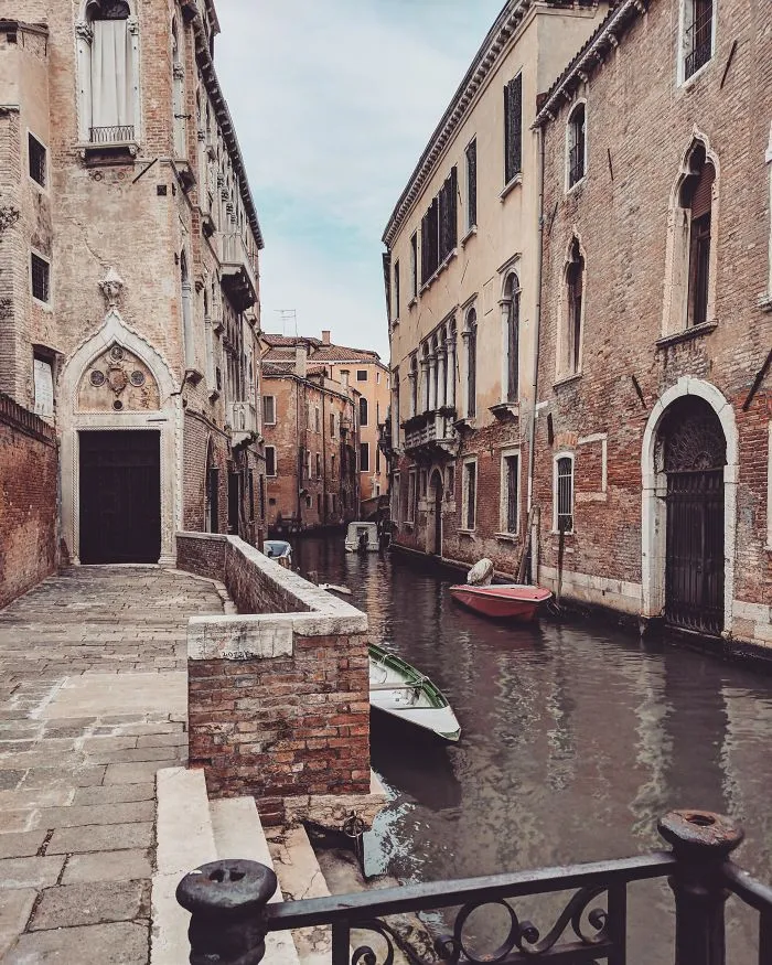 I Photographed The Unimaginable -
 Completely Empty Venice