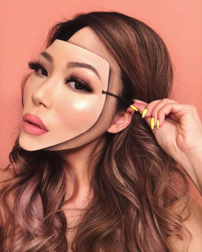 Woman Gives Up Teaching To Create Optical Illusions With Makeup, And It’s Messing With Our Minds (New Pics)