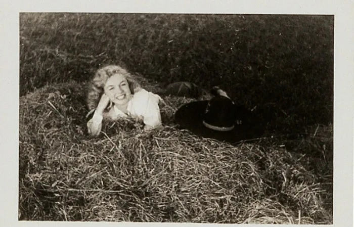 31 Unpublished Marilyn Monroe Pics To Be Sold On An Auction Show The Iconic Woman Before The Great Glory