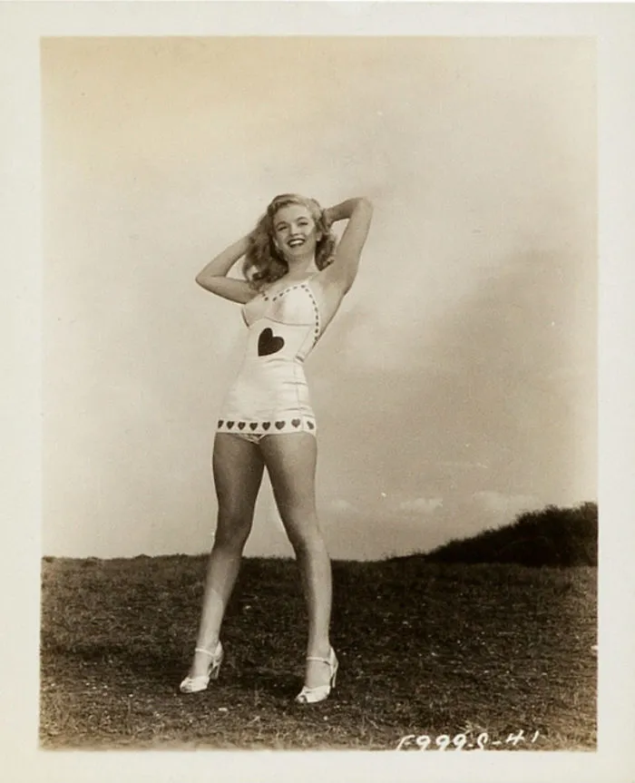 31 Unpublished Marilyn Monroe Pics To Be Sold On An Auction Show The Iconic Woman Before The Great Glory