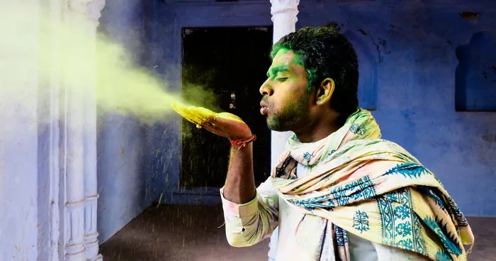 Beautiful Portraits Taken At The Holi Festival Of Colors In India