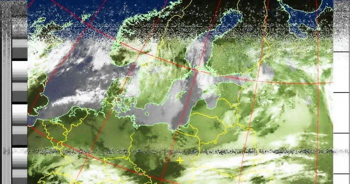I Made An Antena From Electric Wire And Recieved The Earth Photos From Satellites