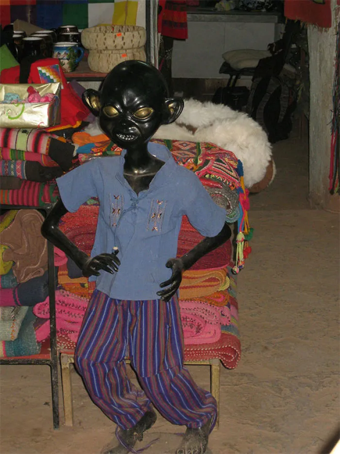 I Think The Mannequins In Chile Have Romania Beat
