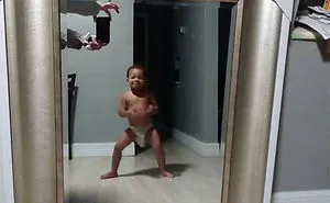 Looking At People Trying To Sell Mirrors Is Our New Favorite Thing And Here Are 63 Reasons Why