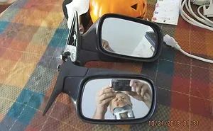 Looking At People Trying To Sell Mirrors Is Our New Favorite Thing And Here Are 63 Reasons Why