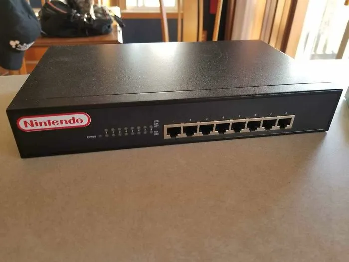 El jefe dijo que trajo una Nintendo switch a la oficina