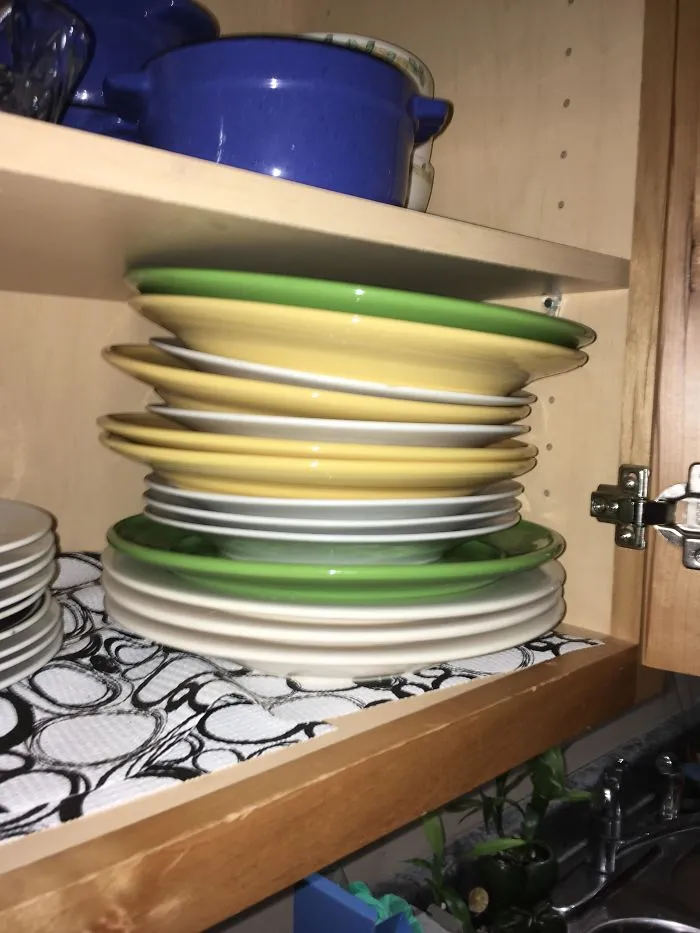 This Is Why I Don't Let Guests Empty My Dishwasher