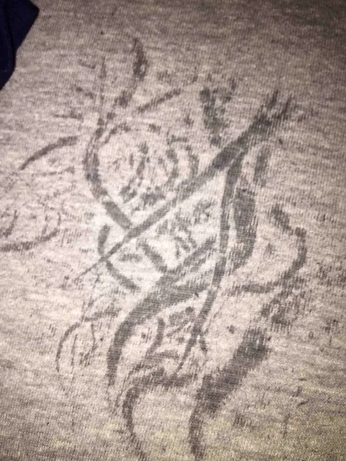 My Wet Hair Made This Pattern On The Bed