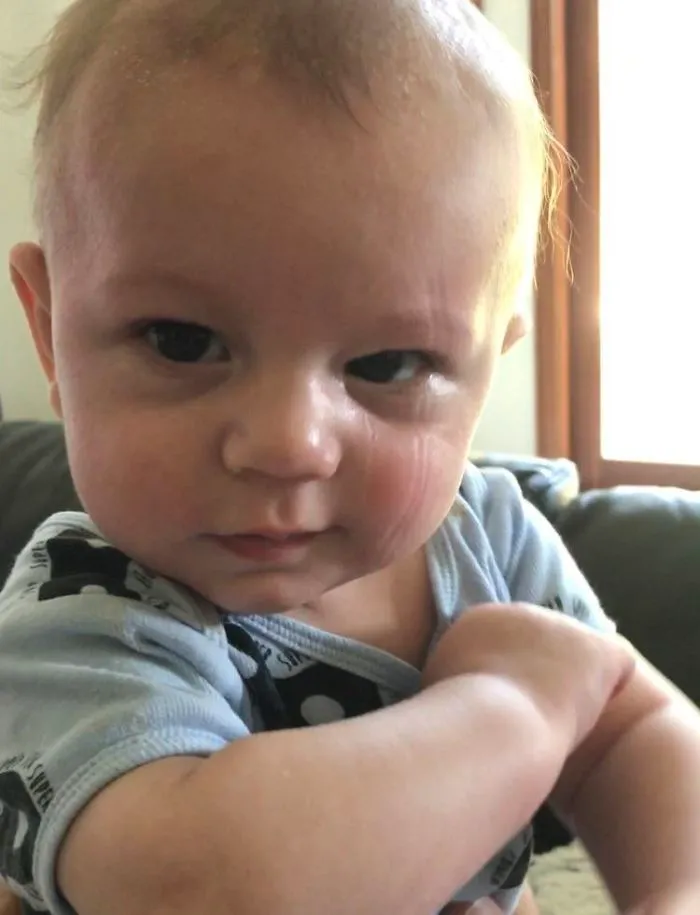 Mi hijo se echó una siesta y se ha despertado con cara de supervillano